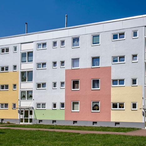 Passend für den kleinen Geldbeutel mit Tapeten und Fußboden !!!!! - Foto 1