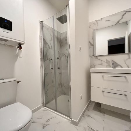 Location Appartement 1 pièce 30m² AJACCIO 20000 - Photo 4