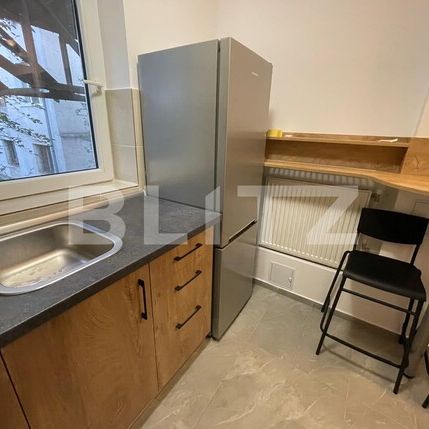 Garsoniera, 30 mp, parcare, parțial mobilat, zona Gruia - Photo 1