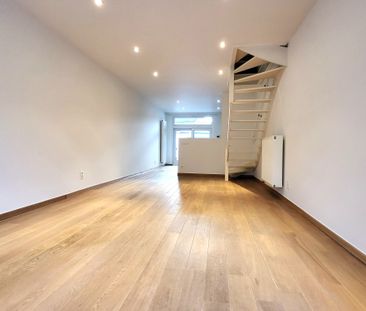 Deze instapklare woning biedt modern wooncomfort op een centrale li... - Photo 5
