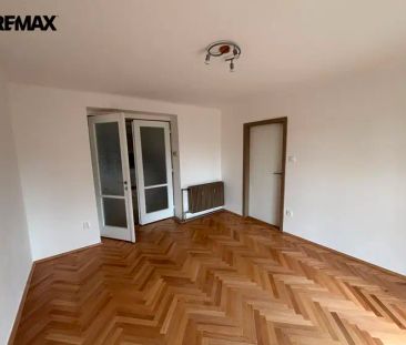 Atraktivní pronájem bytu 2+1 po kompletní rekonstrukci – skvělá v c... - Fotografie 6