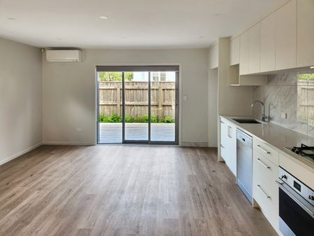 Waterloo Living - Photo 2