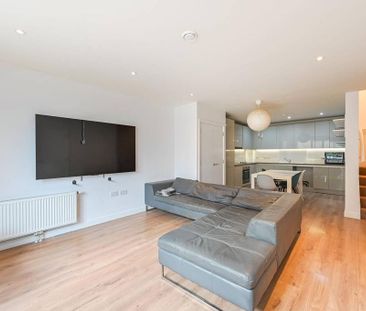 2 bedroom flat to rent - Photo 1