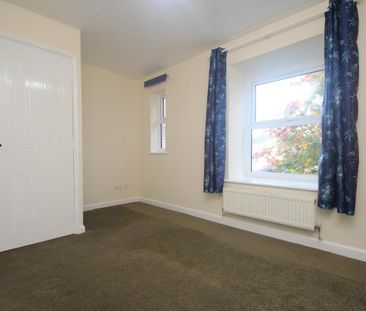 2 bedroom house to rent - Photo 2
