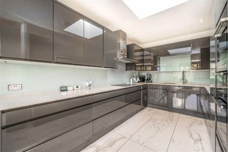 3 bedroom detached house to rent - Photo 4