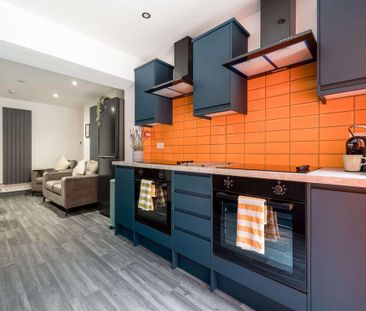 8 bedroom semi-detached house to rent - Photo 6