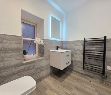 Two Bed Maisonette - Photo 6