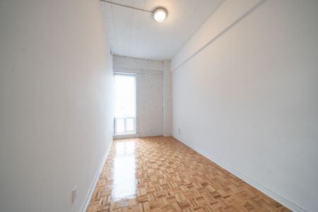 For Lease - 1401 Dupont Street Unit# 406, Toronto, Ontario - Photo 4