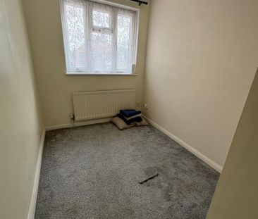 1 bedroom semi-detached house to rent - Photo 2