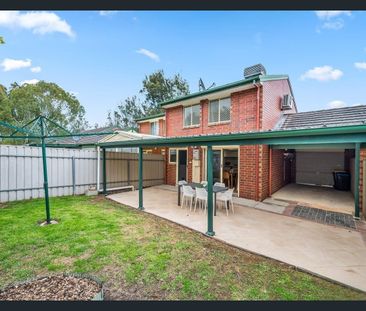 STUNNING TOWNHOUSE IN THE HEART OF PARADISE - Photo 2