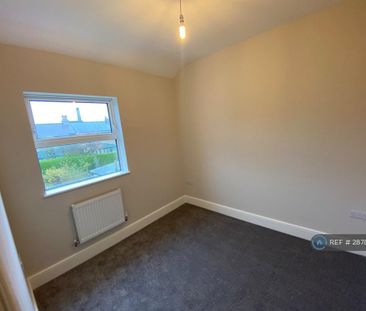 2 bedroom terraced house to rent - Photo 4