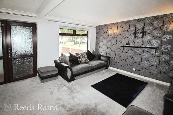 3 bedroom end of terrace house to rent - Photo 1