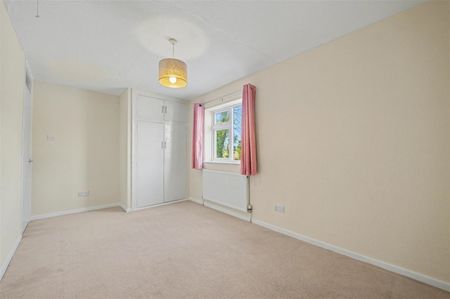 4 BED Terraced House To rent - Photo 4