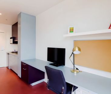 Medium Studio style 1 - Photo 1