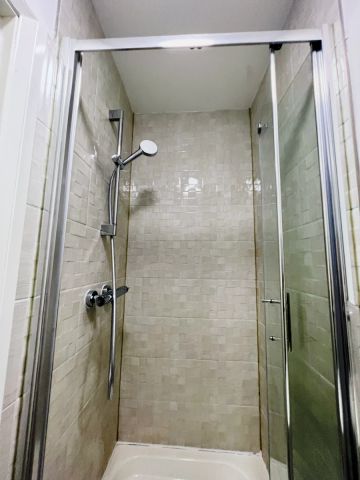 room 6 - Photo 5