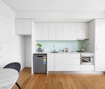 53/34 Chalmers Street Surry Hills - Photo 2