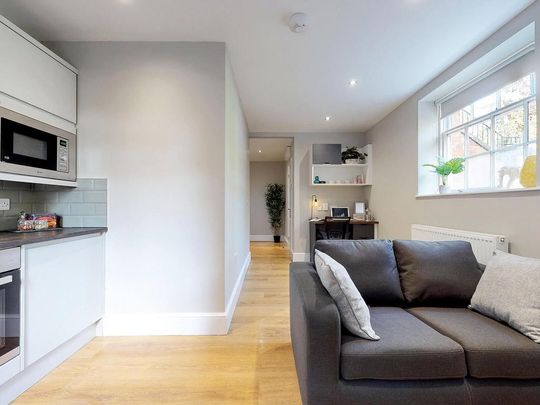 Studio to rent - Photo 1