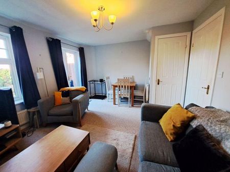 2 bedroom terraced house to rent - Photo 4