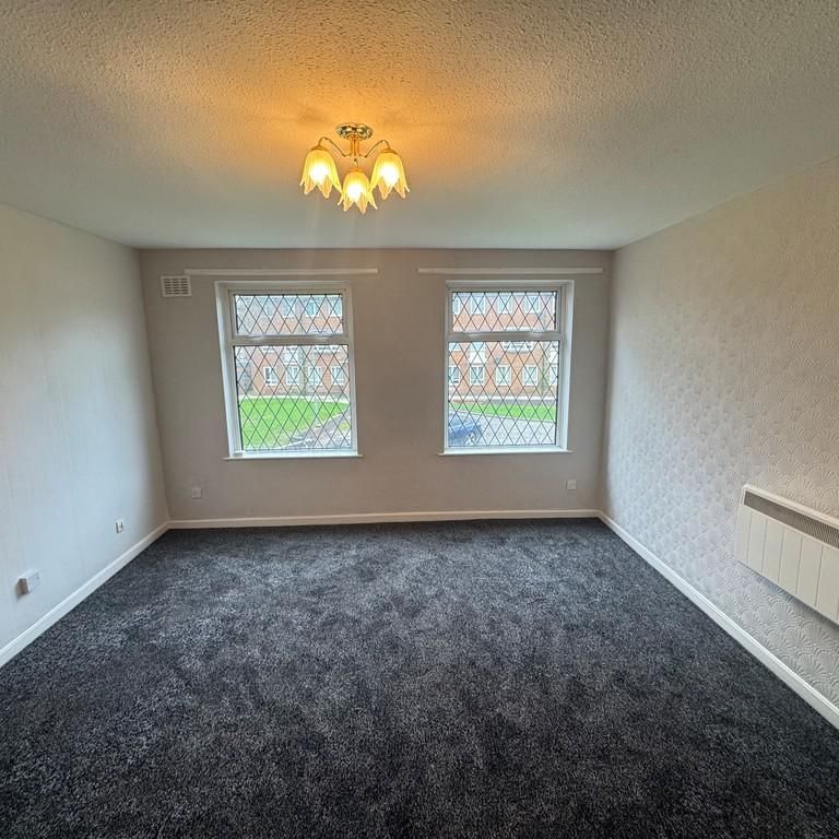 3 bedroom apartment to rent - Photo 1