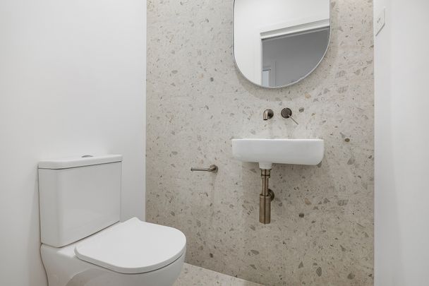 4A Flowerdale Avenue, Merewether NSW 2291 - Photo 1