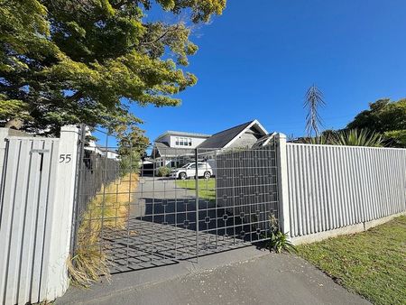 Very special home in highly sought after location - Photo 3