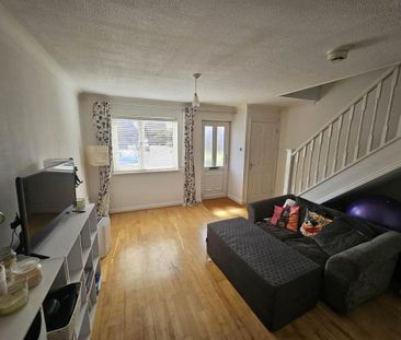 2 bedroom terraced house to rent - Photo 2