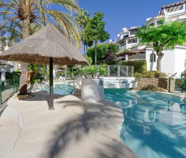 Middle Floor Apartment in Elviria - Photo 4