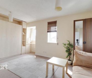 Studio to rent - Photo 6
