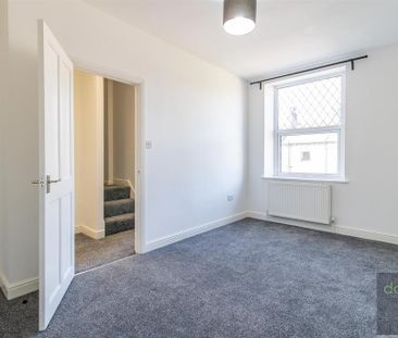 2 bedroom detached house to rent - Photo 3