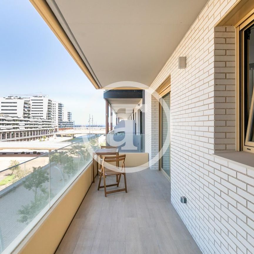 Piso de alquiler en Carrer de Pi I Margall, Port - Photo 1