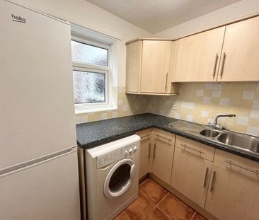 Meyrick Court, Bournemouth - Photo 2