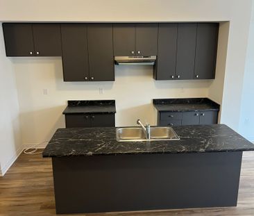 For Lease - 54 Pogie Drive, Welland, Ontario - Photo 6