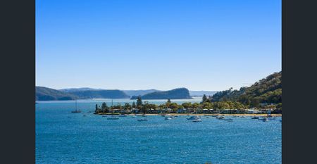 4 Bedroom Home with Stunning Pittwater Views - Photo 4