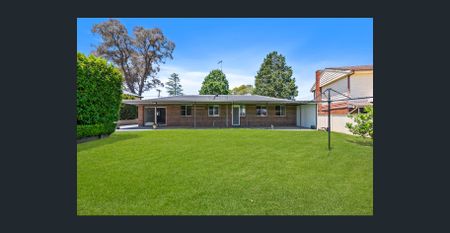 Your rural retreat awaits - Photo 5