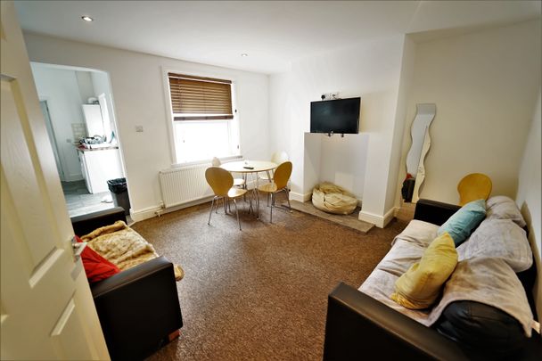 44 Wellington Street, NG3 1DX, NOTTINGHAM - Photo 1