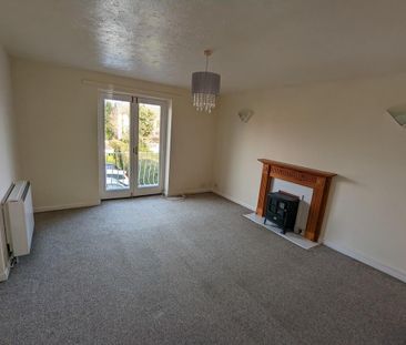 2 bedroom flat to rent - Photo 2