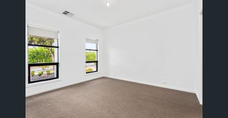 Style and Comfort Between the City and the Sea. - Photo 3