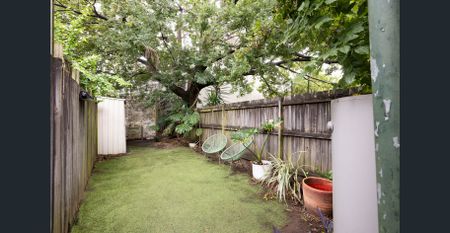 Effortless inner-city terrace living in heart of area - Photo 5