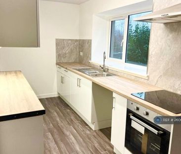 2 bedroom terraced house to rent - Photo 2