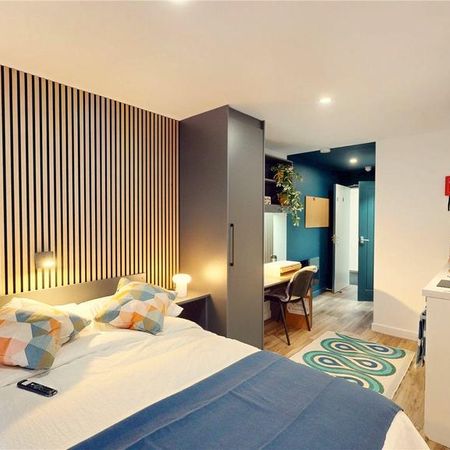 Studio to rent - Photo 3
