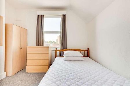 St Martins Terrace, Canterbury, CT1 - Photo 5