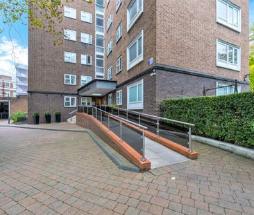 Avenue Road, London, NW8 flat to rent - Photo 2