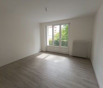 À louer / Appartement F2 / BESANCON CRAS - BAIGUE - PROCHE GARE VIO... - Photo 2