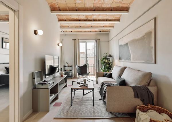 Ronda de Sant Pere, Barcelona, Catalonia 08010