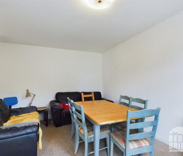 6 bedroom end of terrace house to rent - Photo 1