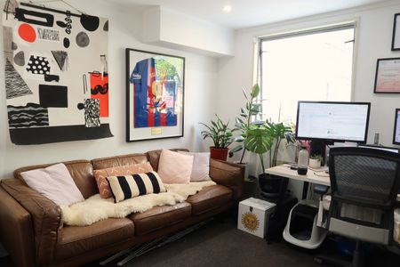 Spacious Two-Bedroom Apartment in Auckland CBD - Photo 4