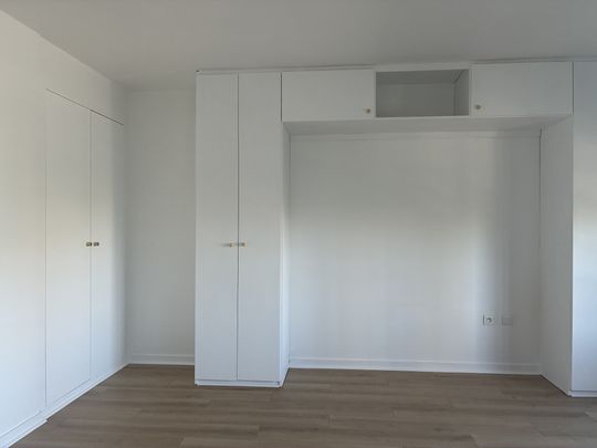 Location Appartement 2 pièces 51m² PARIS 17ème - Photo 1