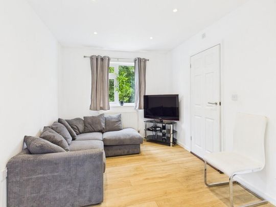 5 bedroom terraced house to rent - Photo 1