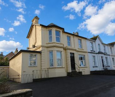2 bedroom ground floor flat to rent - Photo 5