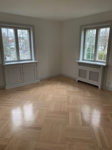 Indbydende villalejlighed med tagterrasse og adgang til fælles have! - Foto 2